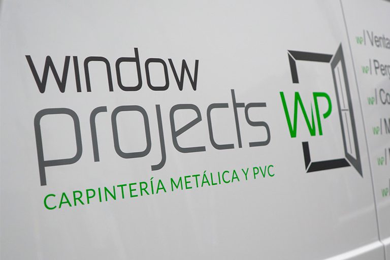 Marcos Renting entrega vehículo a Window Project